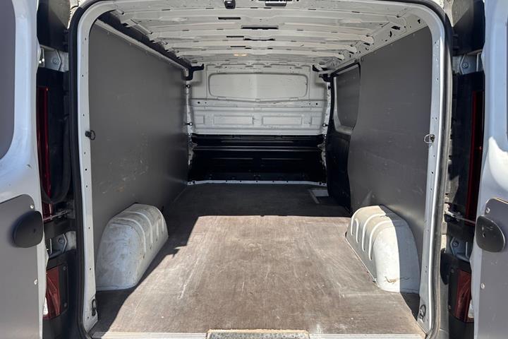 Hvid Renault Trafic T29 fra 2019