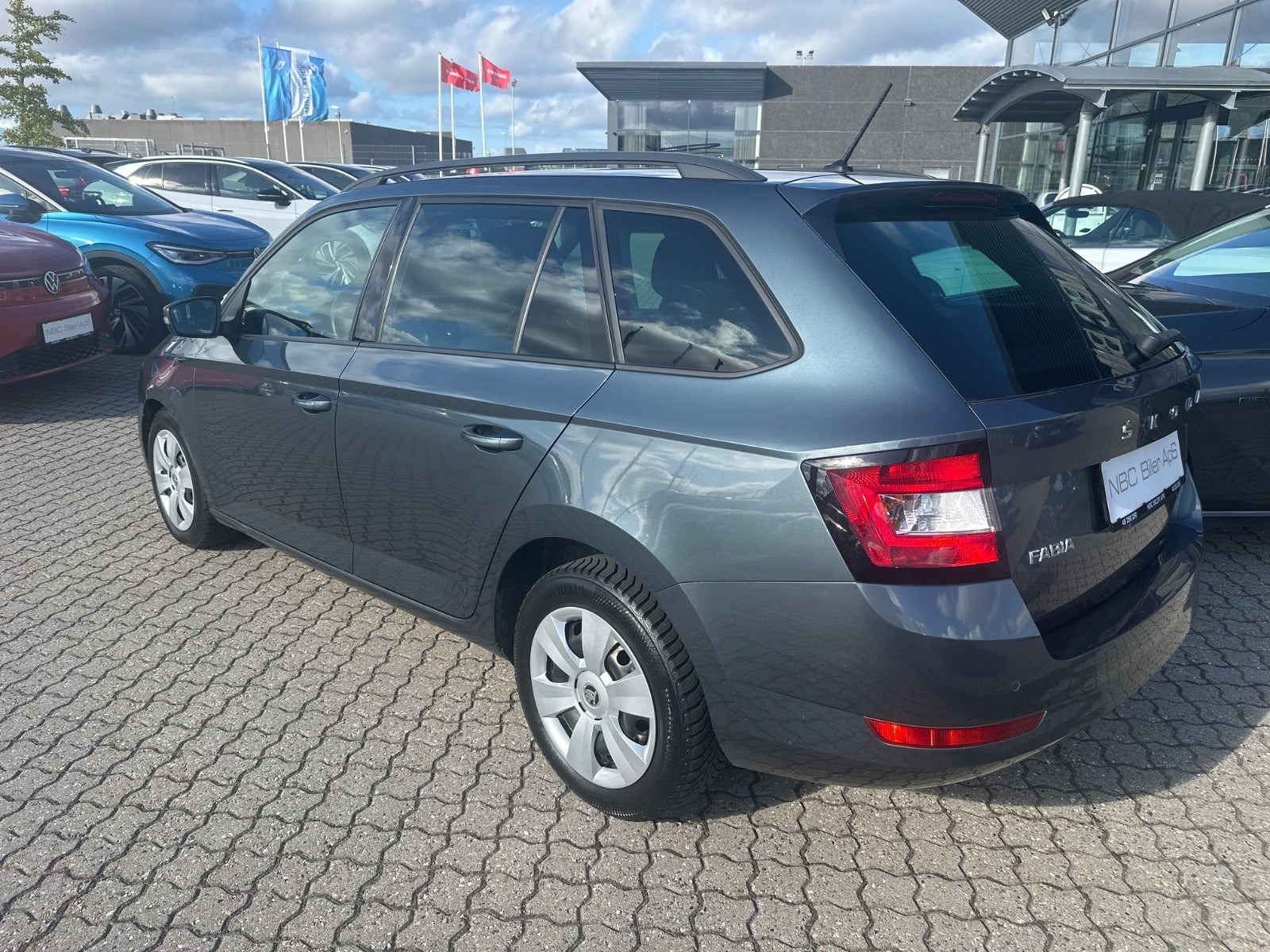 Grå Skoda Fabia fra 2022