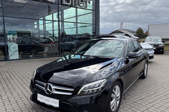Sort Mercedes C220 d fra 2020