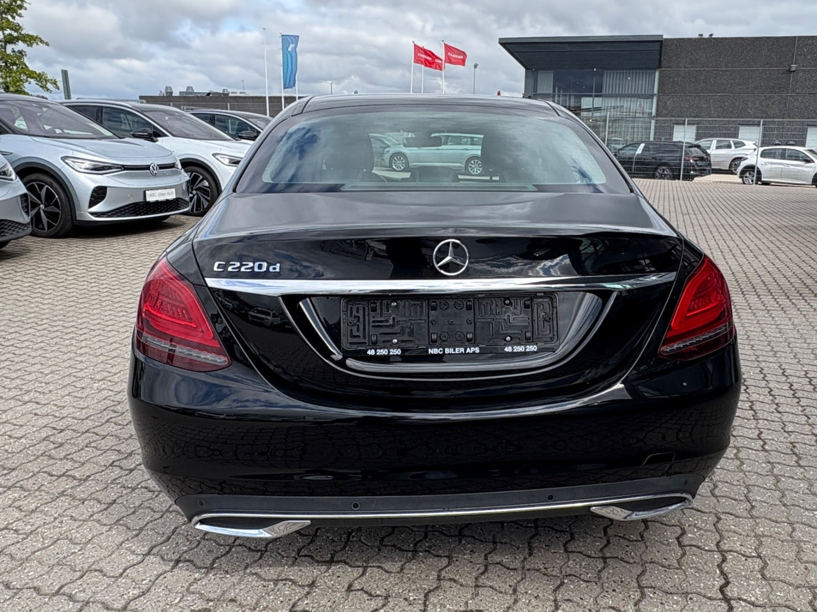 Sort Mercedes C220 d fra 2020