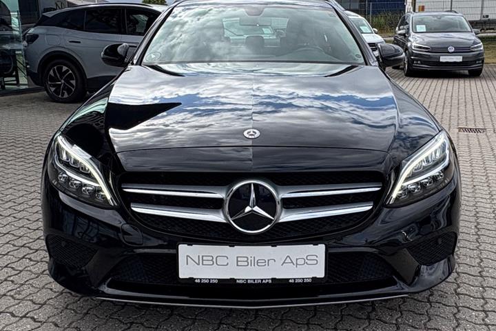 Sort Mercedes C220 d fra 2020