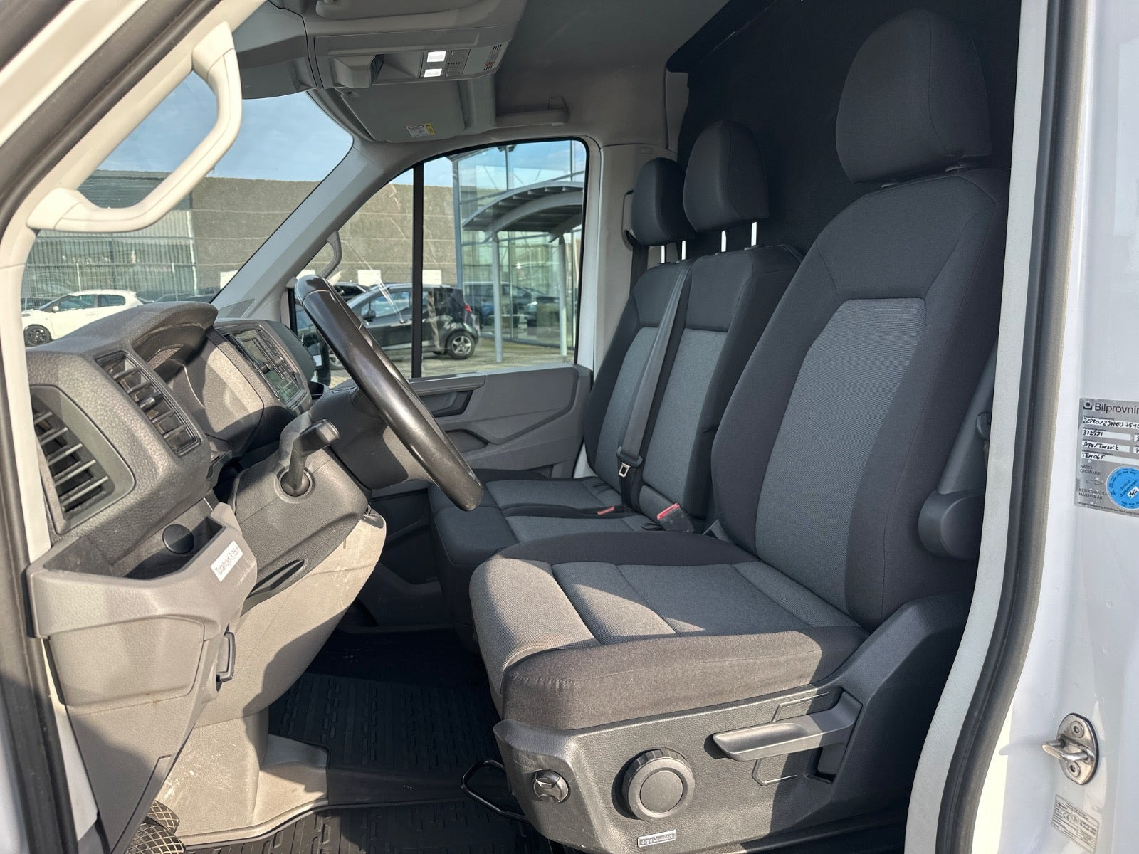 Hvid VW Crafter 35 fra 2021