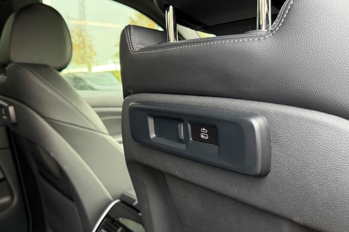 Sort BMW X5 fra 2021