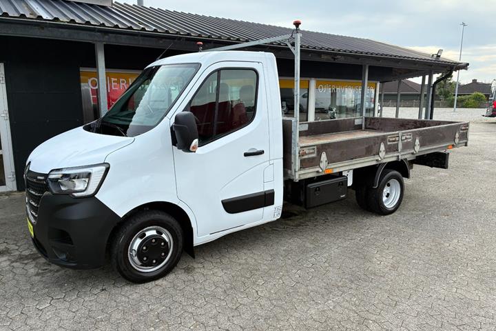 Hvid Renault Master IV T35 fra 2020
