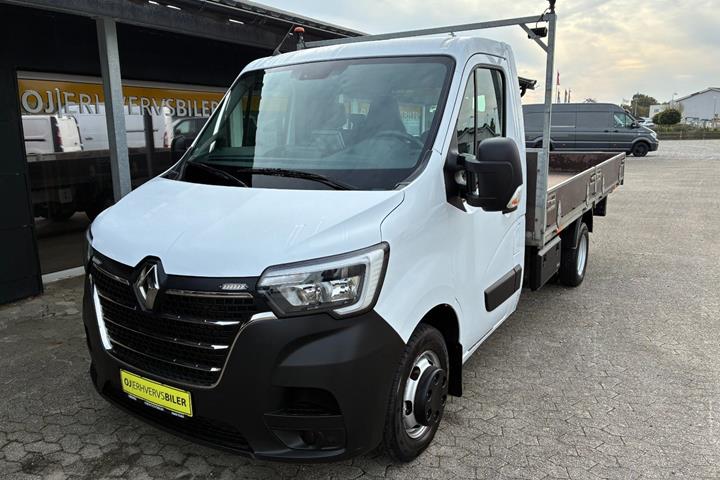 Hvid Renault Master IV T35 fra 2020