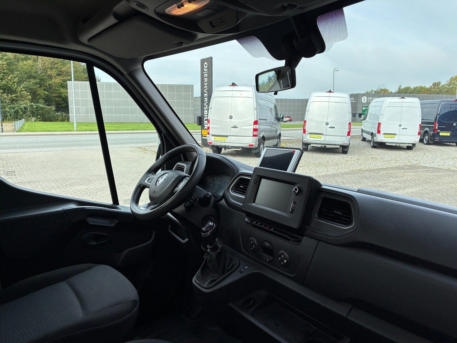 Hvid Renault Master IV T35 fra 2020