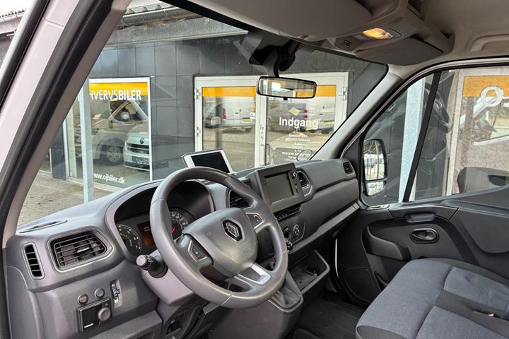 Hvid Renault Master IV T35 fra 2020