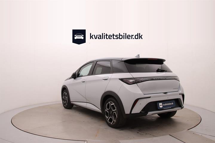 Grå BYD Dolphin fra 2024