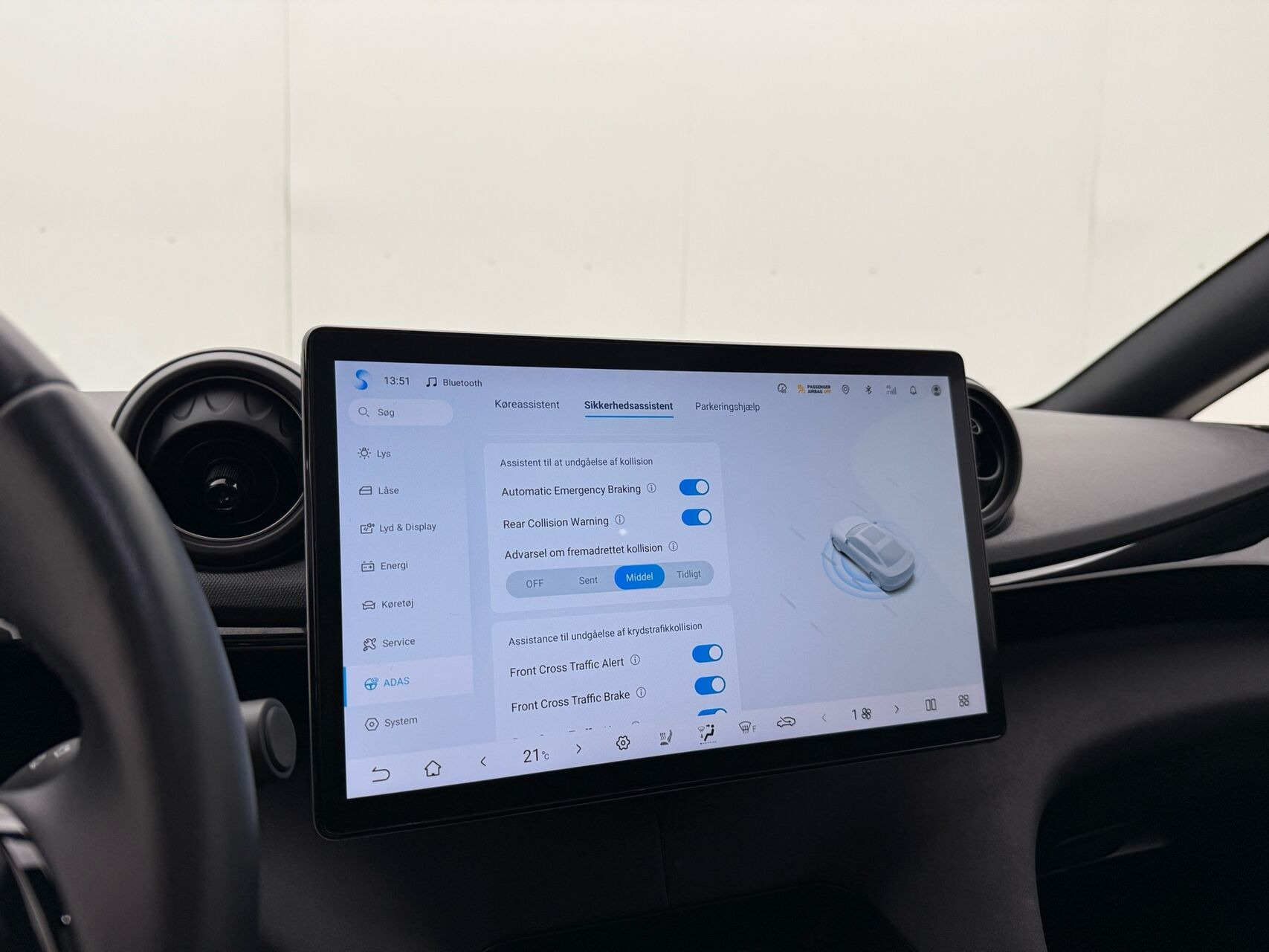 Grå BYD Dolphin fra 2024