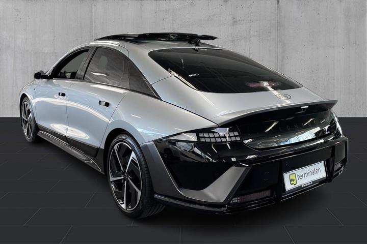 Sølv Hyundai Ioniq 6 fra 2026