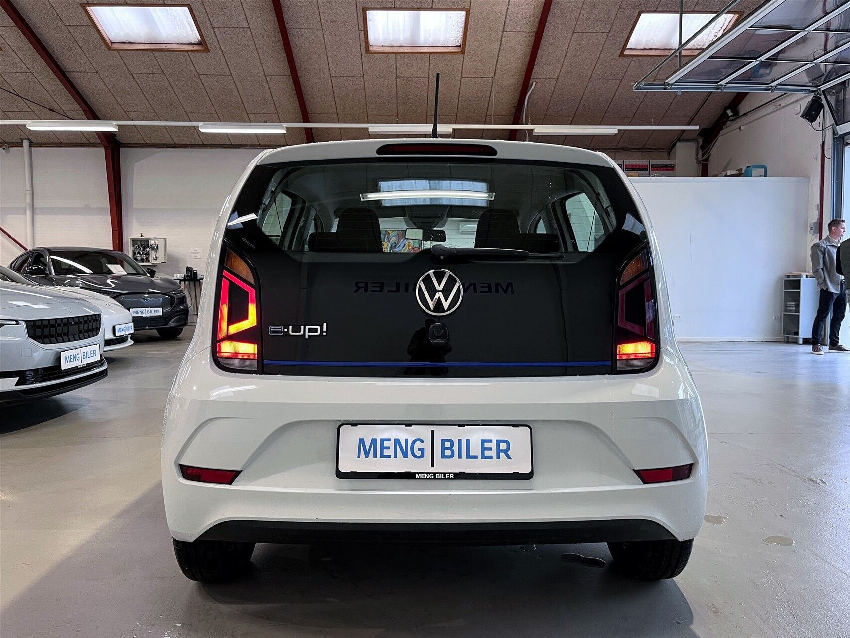 Hvid VW E-UP! fra 2021