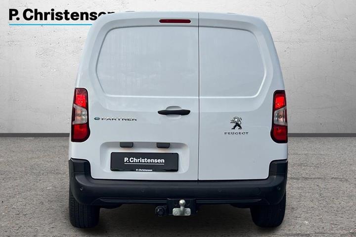 Hvid Peugeot e-Partner fra 2024
