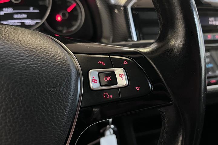 Hvid VW E-UP! fra 2021
