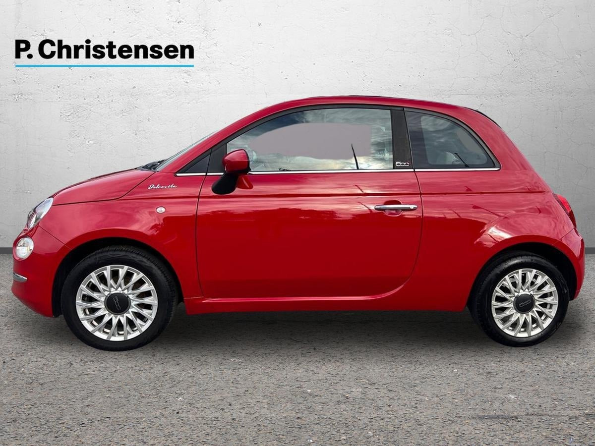 Rød Fiat 500C fra 2023