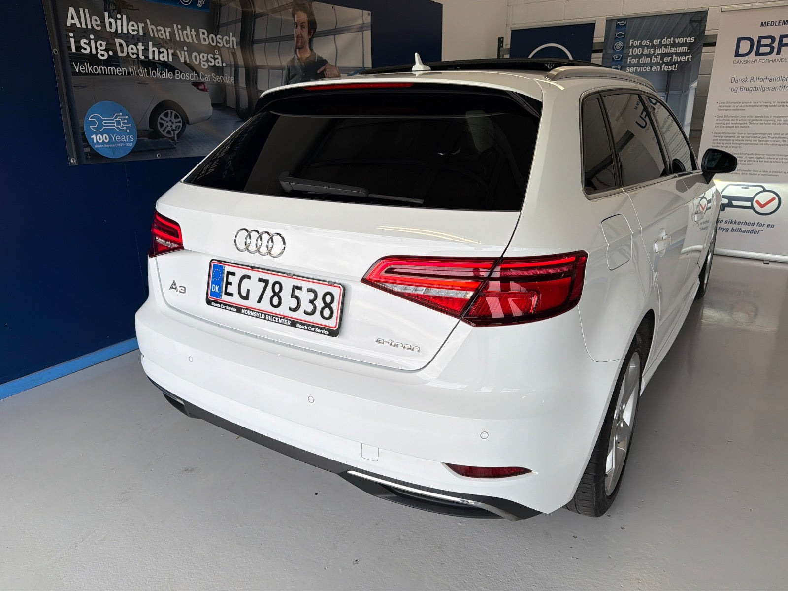 Hvid Audi A3 fra 2017