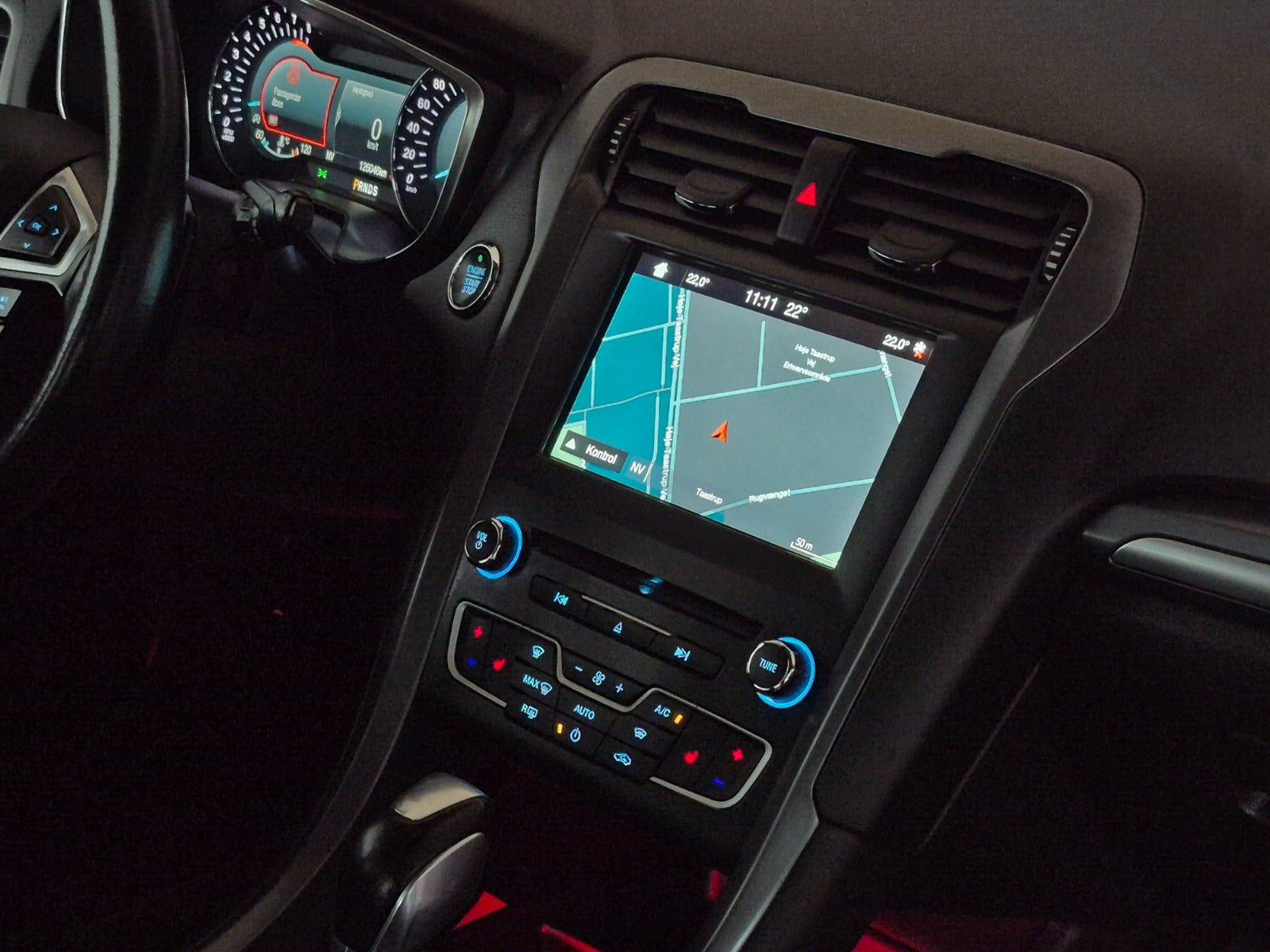 Sort Ford Mondeo fra 2018