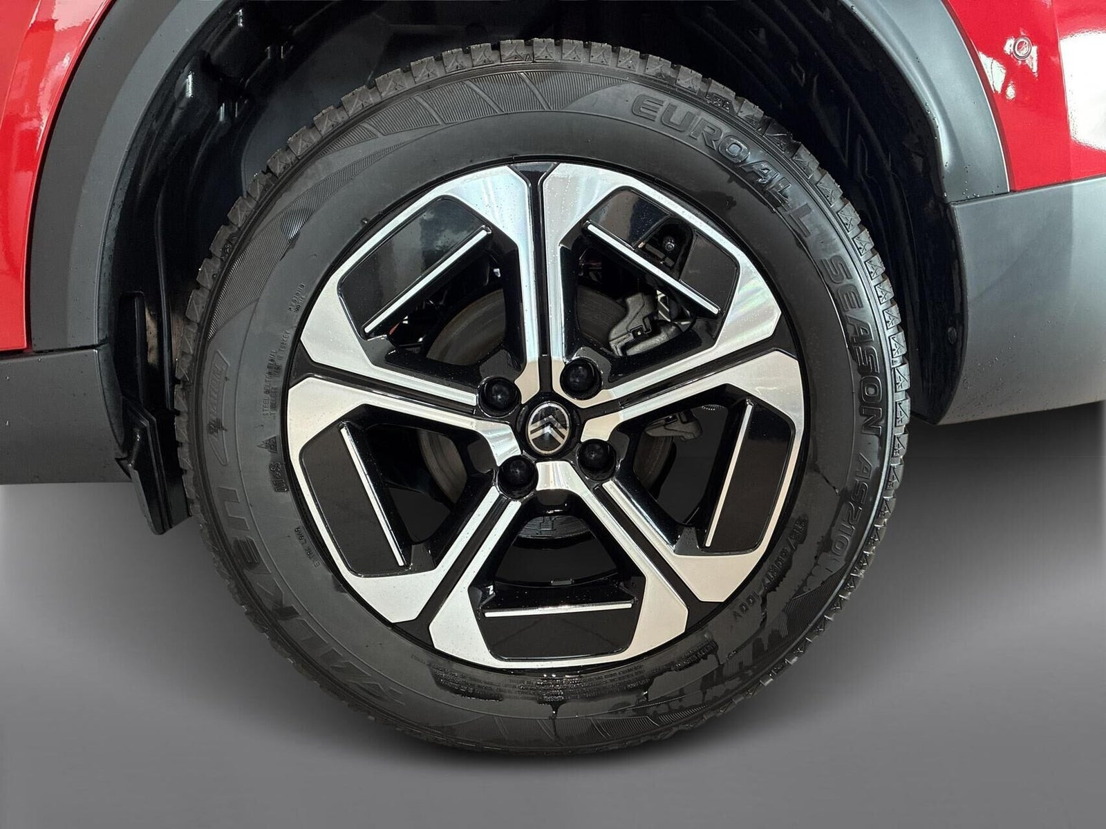Rød Citroën e-C3 Aircross fra 2025