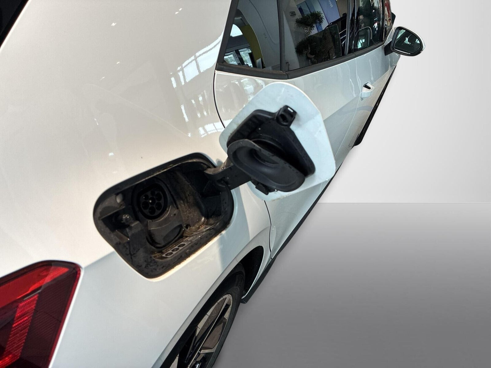Hvid VW ID.3 fra 2024