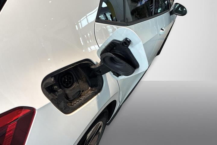 Hvid VW ID.3 fra 2024