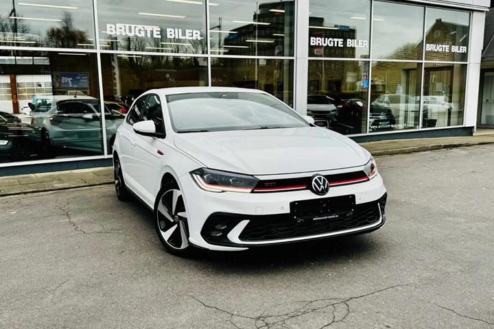 Hvid VW Polo fra 2024