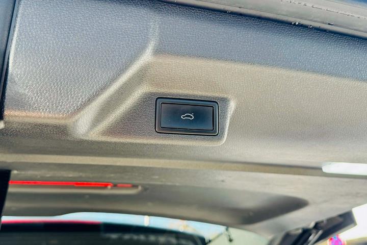 Sølv VW ID.Buzz fra 2023