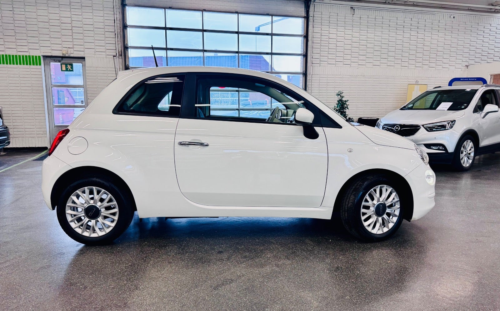 Hvid Fiat 500 fra 2016