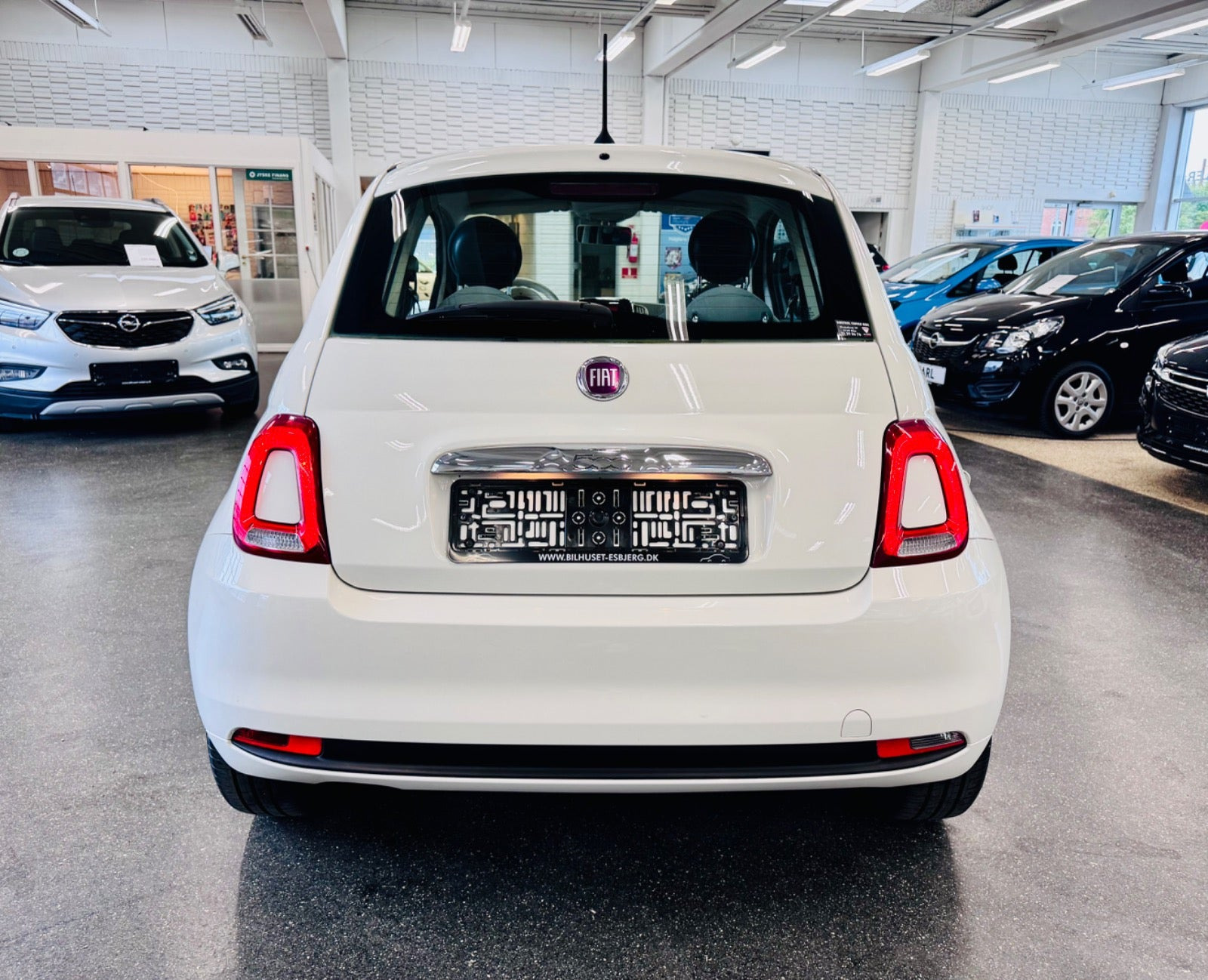 Hvid Fiat 500 fra 2016