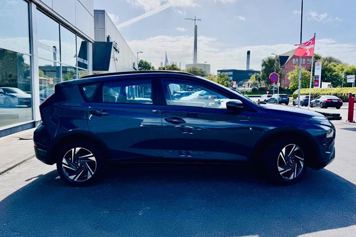 Grå Hyundai Bayon fra 2022