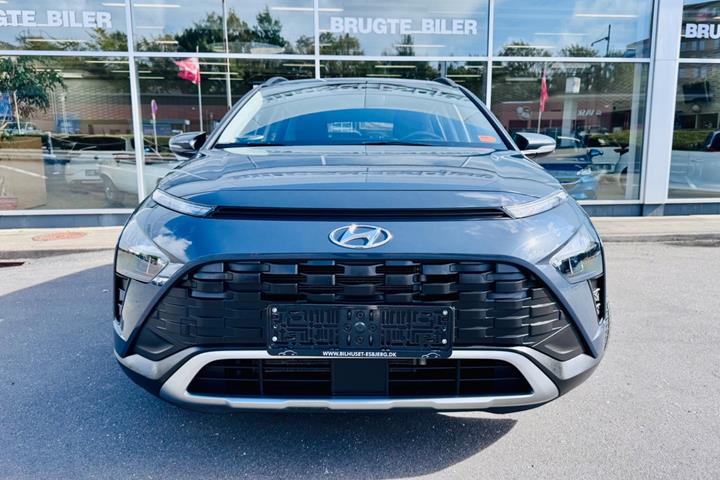 Grå Hyundai Bayon fra 2022