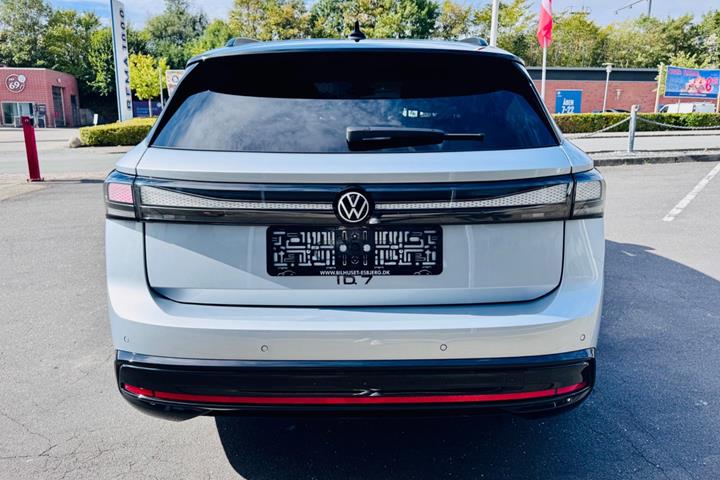 Sølv VW ID.7 fra 2025