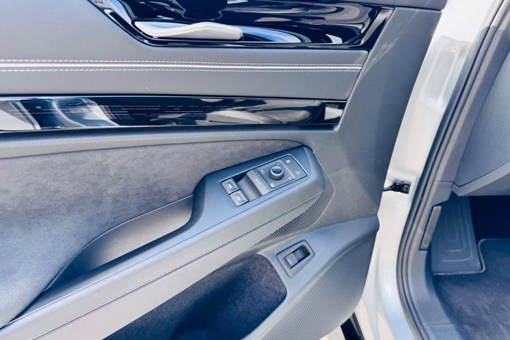 Sølv VW ID.7 fra 2025