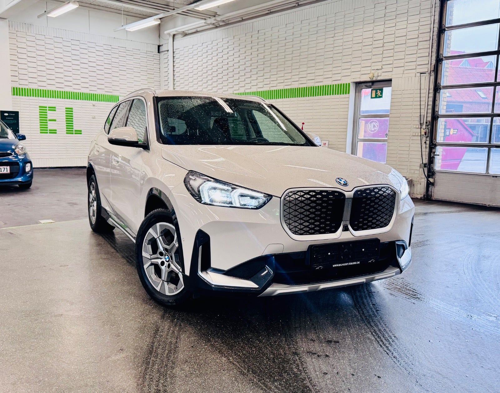 BMW iX1 eDrive20 X-Line