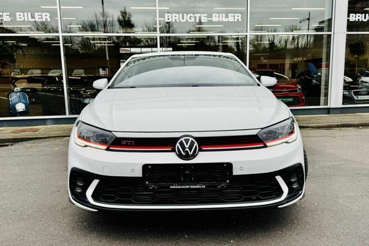 Hvid VW Polo fra 2025