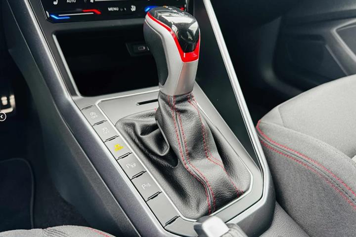 Hvid VW Polo fra 2025