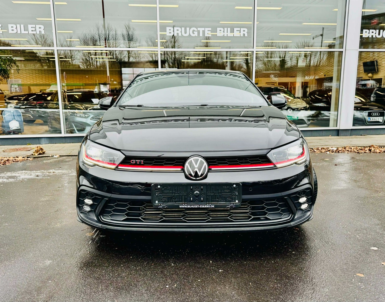 Sort VW Polo fra 2022