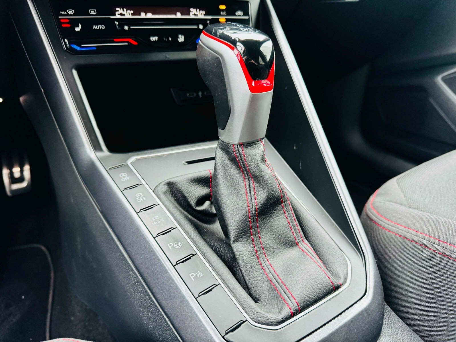 Sort VW Polo fra 2022