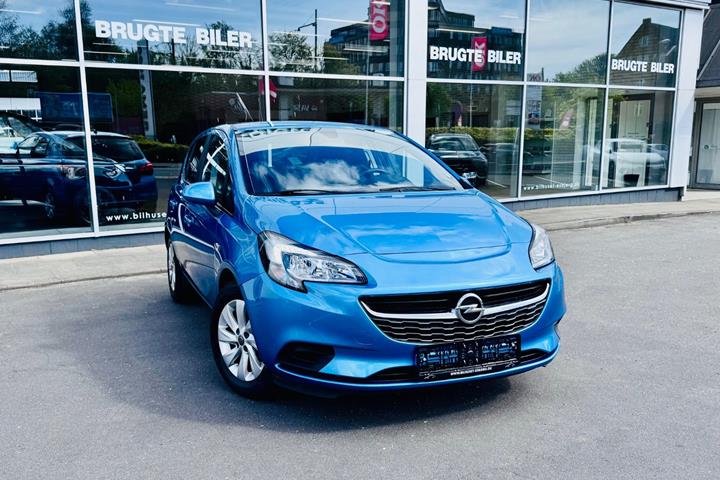 Blå Opel Corsa fra 2018