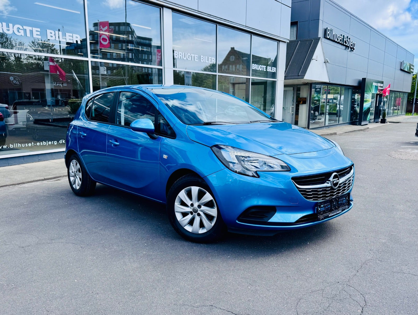 Blå Opel Corsa fra 2018