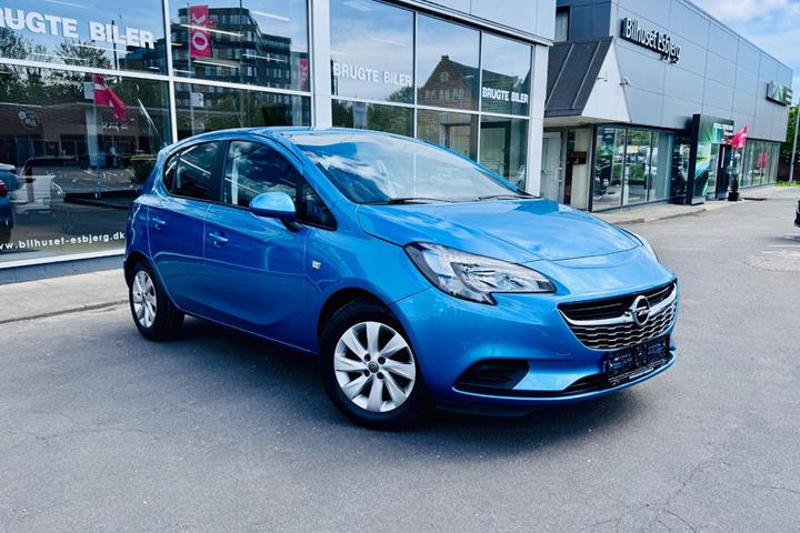 Blå Opel Corsa fra 2018
