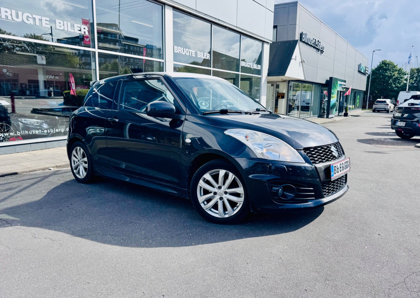 Sort Suzuki Swift fra 2012