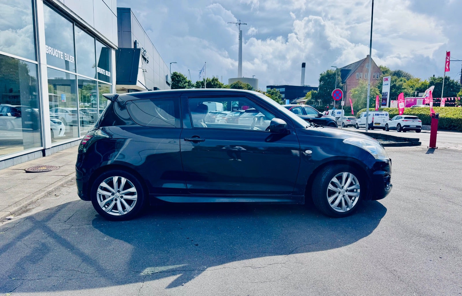 Sort Suzuki Swift fra 2012