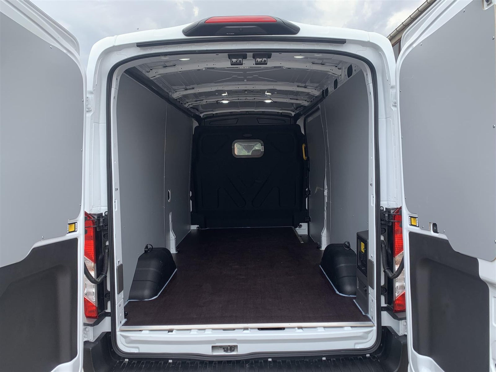 Hvid Ford E-Transit 350 L3 Van fra 2022