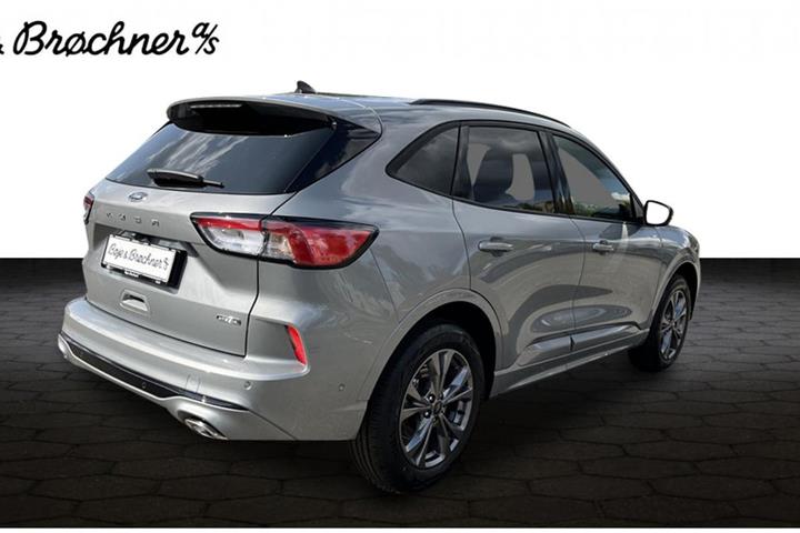 Sølv Ford Kuga fra 2023