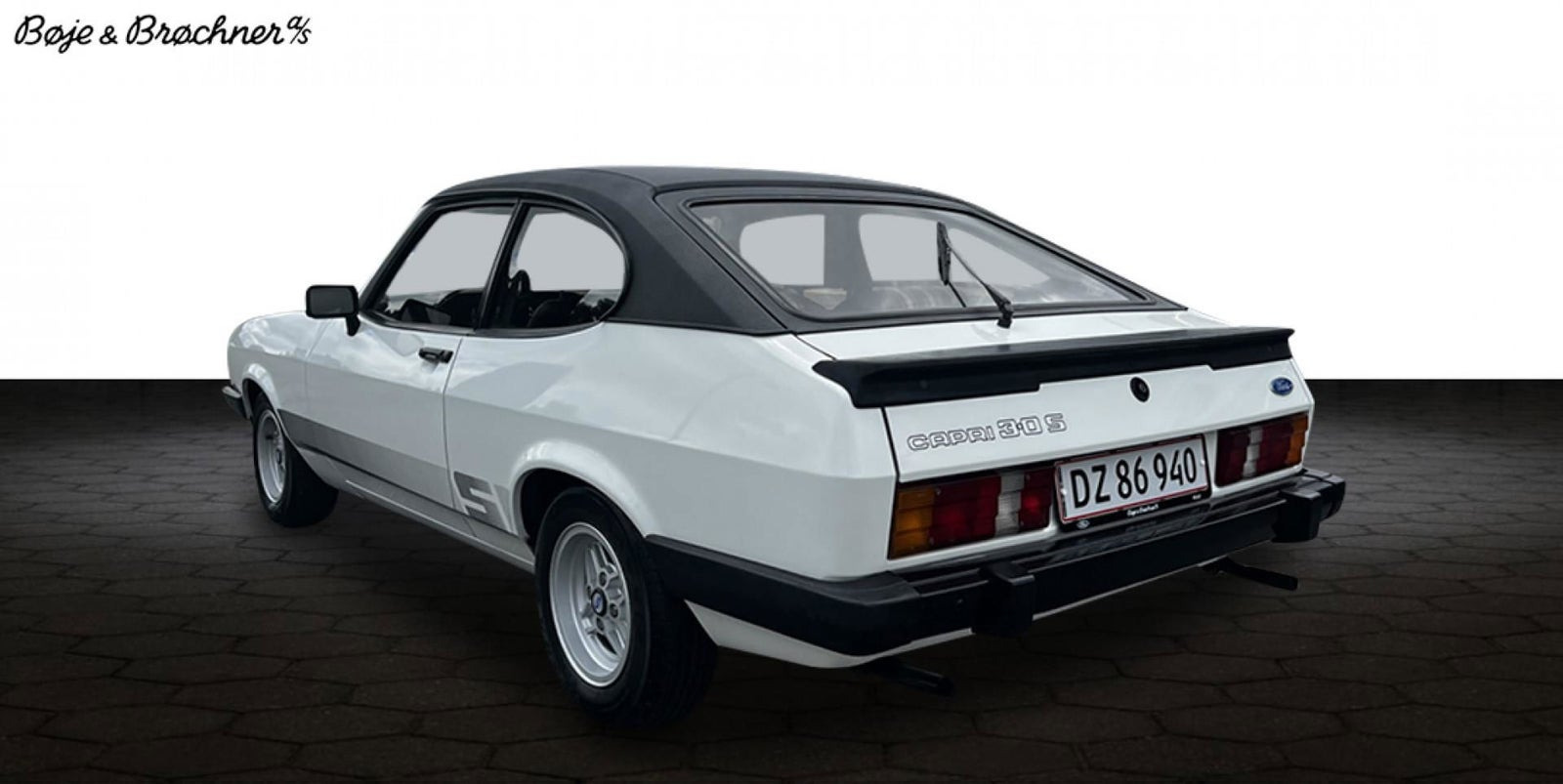 Hvid Ford Capri fra 1980