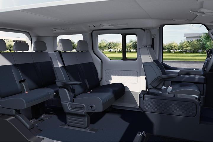Hvid Ford Transit Courier fra 2022