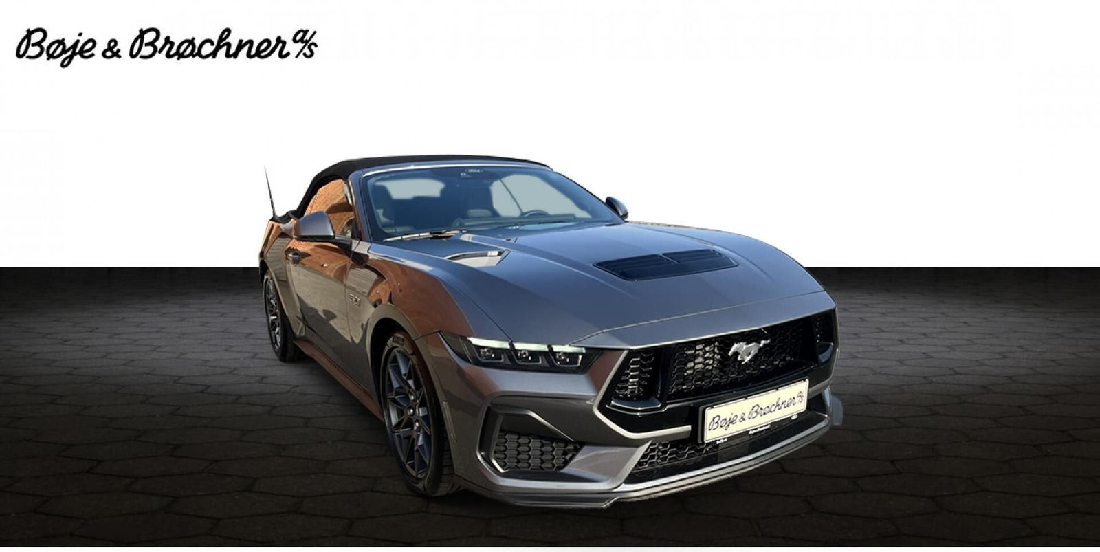 Grå Ford Mustang fra 2025