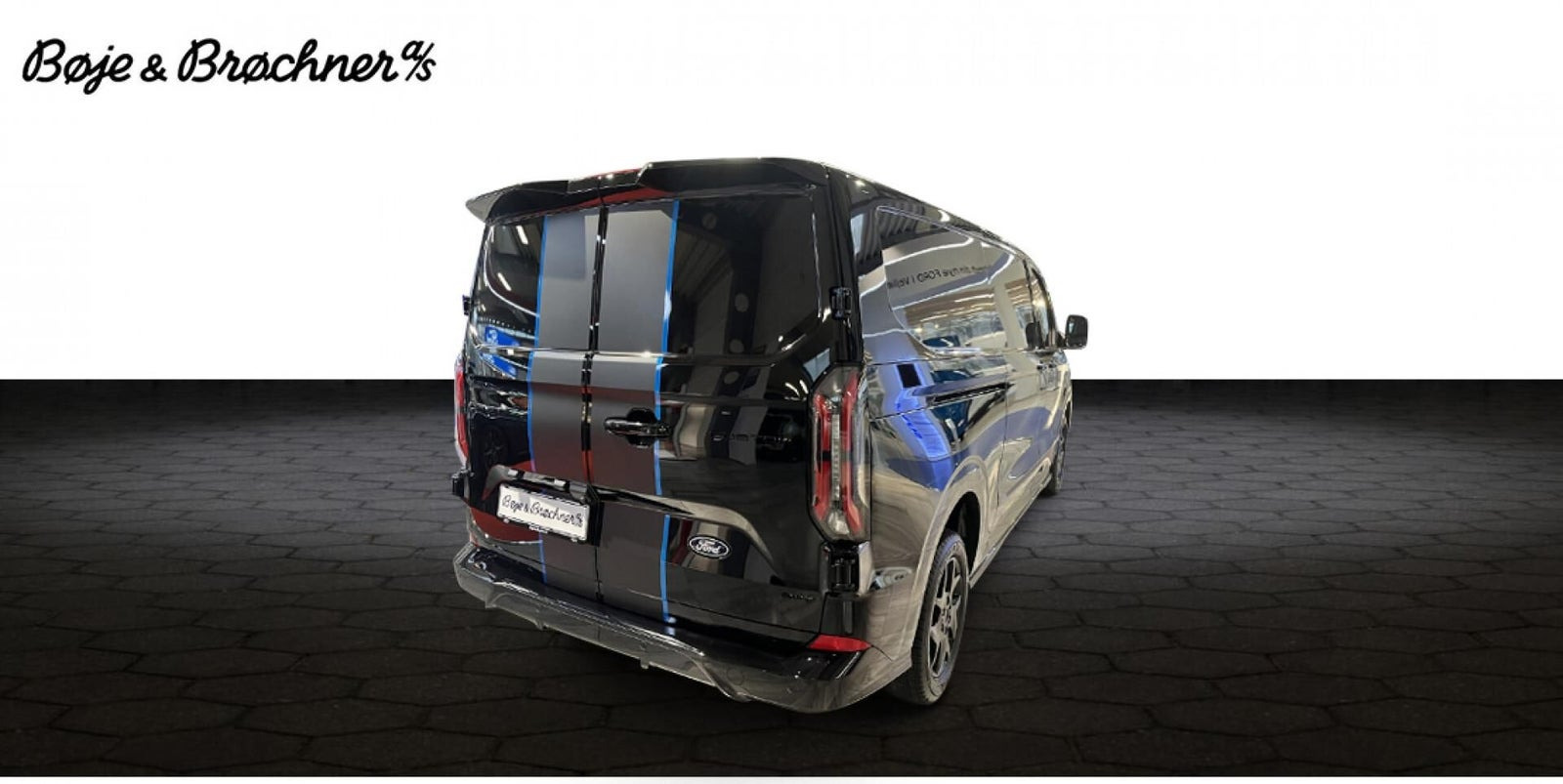 Sort Ford Transit Custom 320 L2 fra 2026