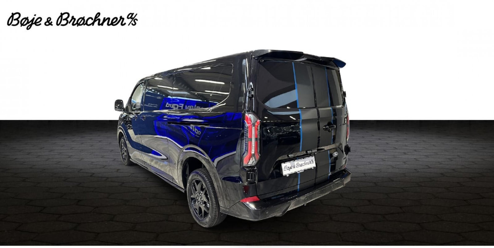 Sort Ford Transit Custom 320 L2 fra 2026