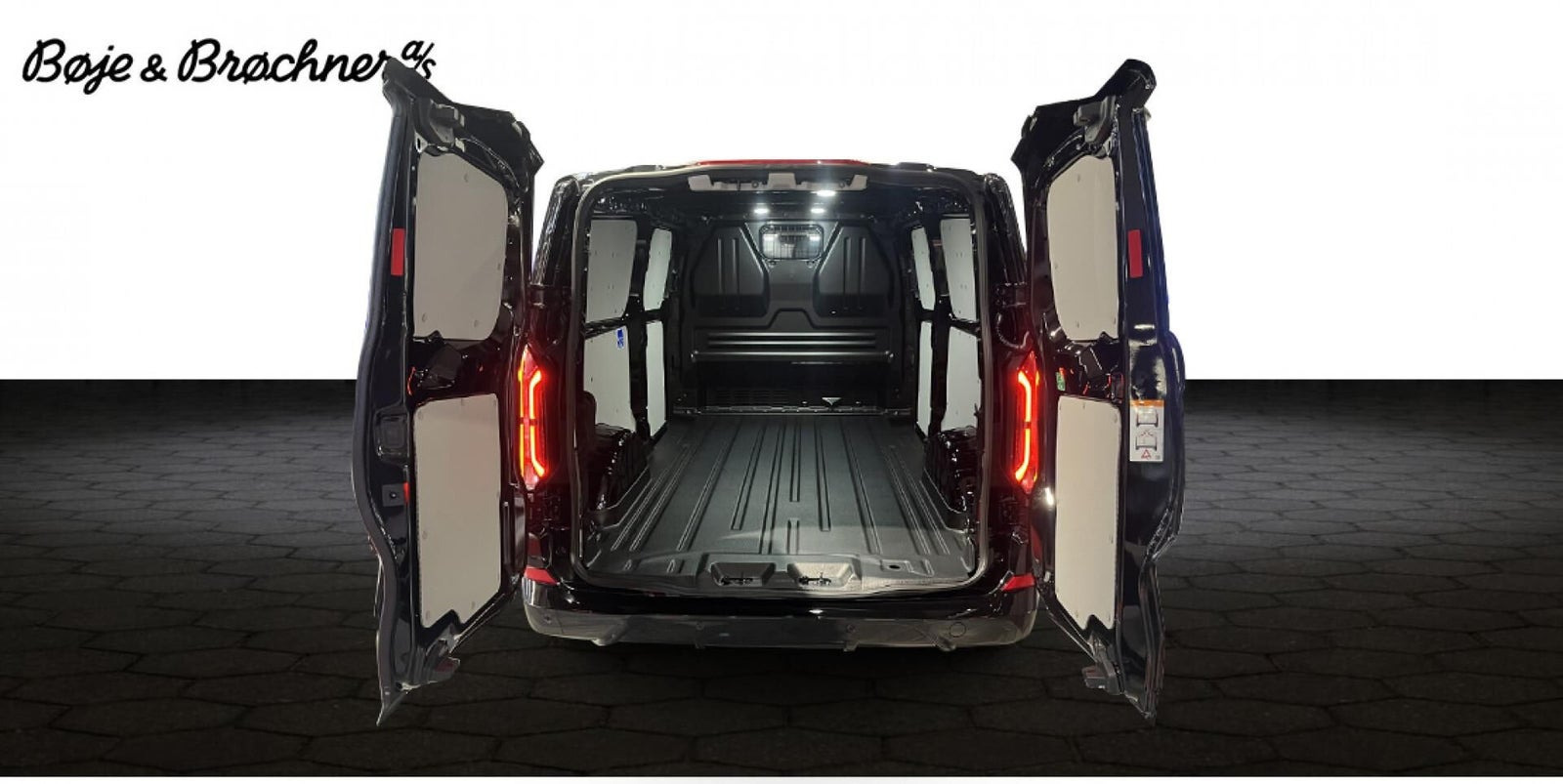 Sort Ford Transit Custom 320 L2 fra 2026