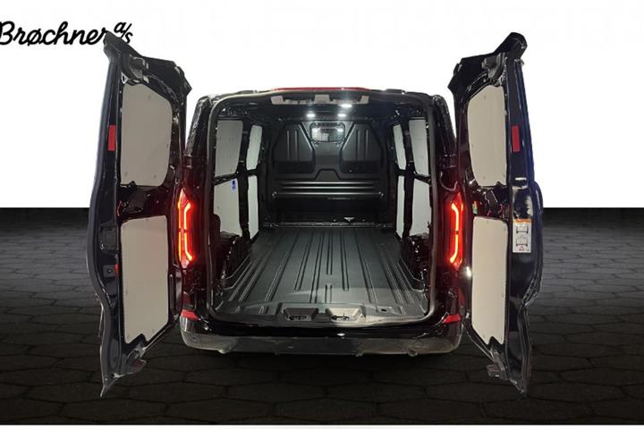 Sort Ford Transit Custom 320 L2 fra 2026